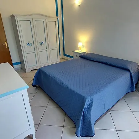 Con Doppio Giardino Vicino Al Centro Apartment Villasimius
